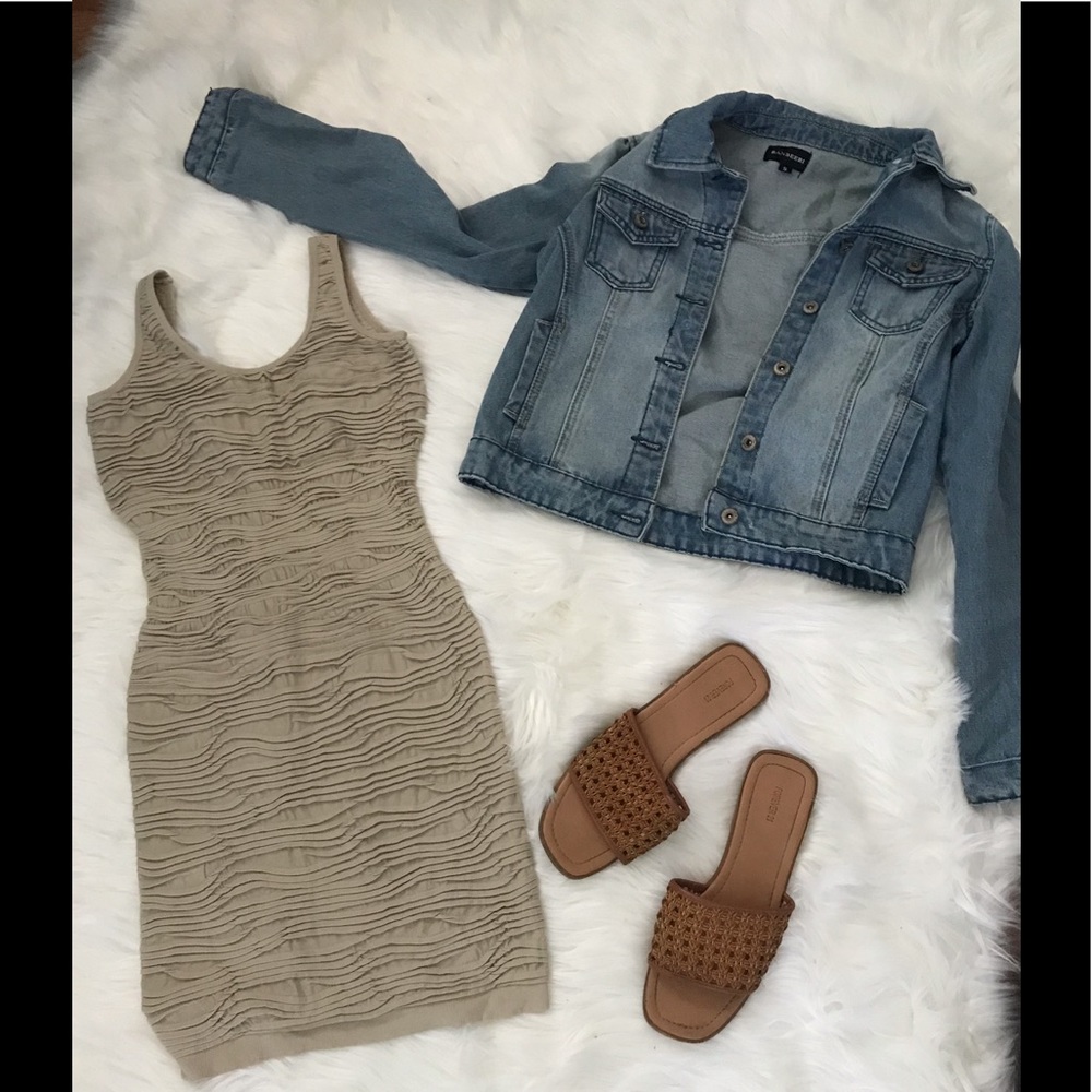 Mini tan dress size S